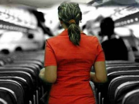 फ्लाइट में महिला को देखकर हस्‍तमैथुन करने लगा 56 साल का अधेड़, गिरफ्तार