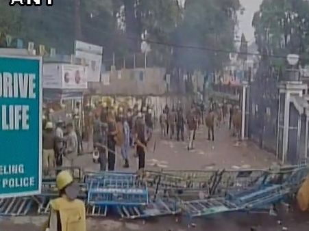 बंगाली भाषा पर तकरार, ममता सरकार के खिलाफ विरोध मार्च