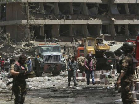 काबुल में भारतीय दूतावास पर गिरा रॉकेट, कोई घायल नहीं, एक और हमले में 90 की मौत