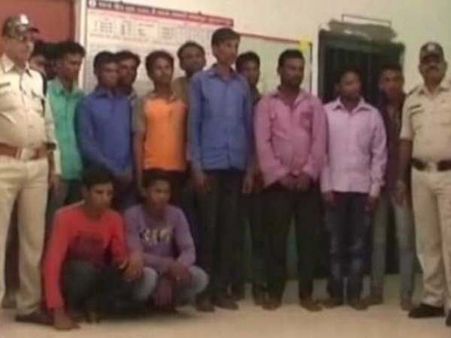 बुरहानपुर फर्जी राजद्रोह मामला: 15 मुस्लिमों से जेल में साफ कराया शौचालय, कहा गद्दार हो