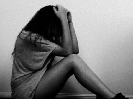 पीएचडी करने आई विदेशी छात्रा से प्रोफेसर ने की सेक्स की मांग