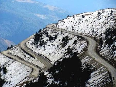 चीनी सीमा तक पहुंच आसान बनाने के लिए अरुणाचल में सुरंग बनाने की योजना पर शुरू