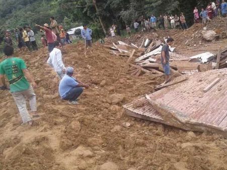 अरुणाचल प्रदेश में भूस्खलन से 14 लोगों के मौत की खबर