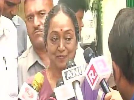 मीरा कुमार ने रामनाथ कोविंद को दी बधाई, विपक्ष को कहा धन्यवाद