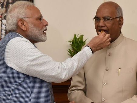 राष्ट्रपति चुनाव में जीत पर पीएम मोदी ने रामनाथ कोविंद को मिठाई कौन सी खिलाई?