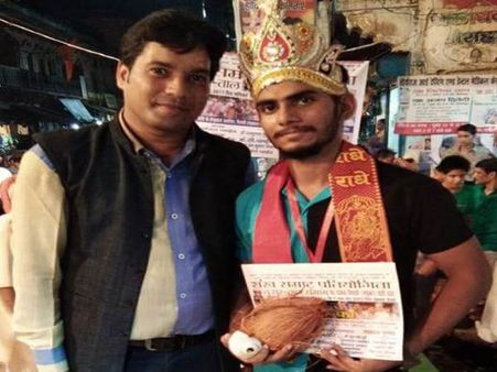 शंख से बन गए सम्राट, संगम पर सभी को किया मंत्रमुग्ध