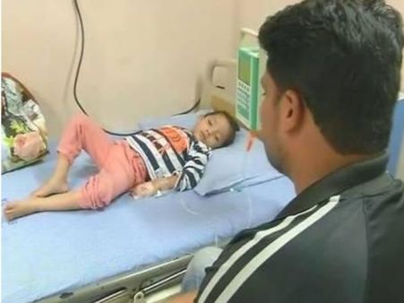 तीन साल की मासूम अहाना की आंखों से बहता है खून, डॉक्टर भी हैरान