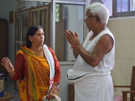 पटना एयरपोर्ट पर लालू-राबड़ी की डायरेक्ट एंट्री बंद, सुरक्षा जांच से गुजरना होगा