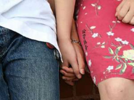 जब एक पत्नी के लिए भिड़ गए दो 'पति', तीसरे के साथ भाग गई महिला