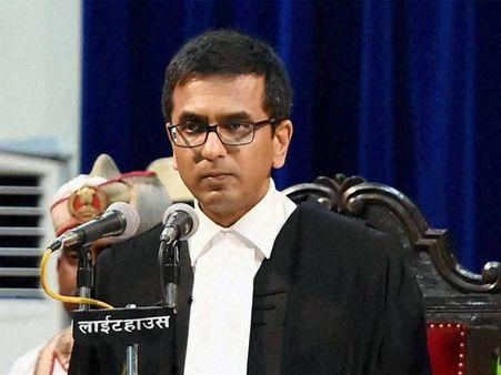 Right to privacy- अपने ही पिता के फैसले के खिलाफ खड़े हुए जस्टिस डीवाई चंद्रचूड़