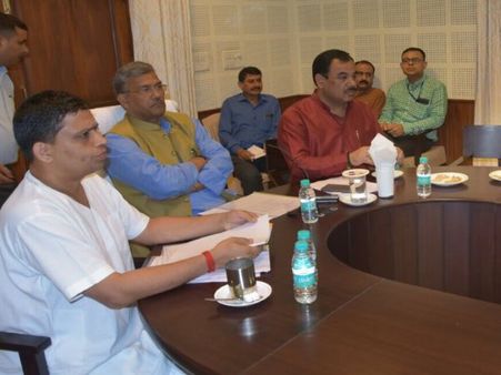 उत्तराखंड सरकार के इस फैसले से और भी दमदार हुई पतंजलि, अब तय करेगी जड़ी बूटियों के मूल्य