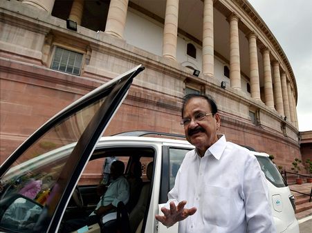 'किसी के खिलाफ नहीं, देश के उपराष्ट्रपति का चुनाव लड़ रहा हूं'