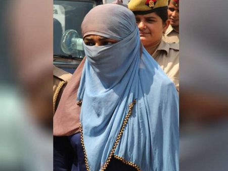 पापा के अवैध संबंध से डर रही थी बेटी, फेसबुक फ्रेंड से कराया मर्डर