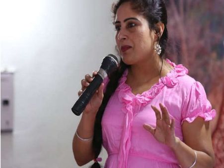 जमशेदपुर की अनामिका बनीं KBC-9 की पहली करोड़पति, पैसे को यहां करेंगी इन्वेस्ट