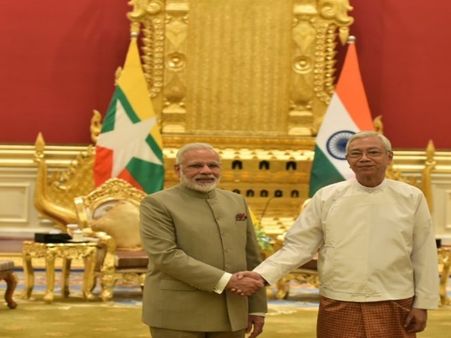 मिशन म्यांमार पर पीएम मोदी, क्याव को भेंट की बोधी वृक्ष की मूर्ति