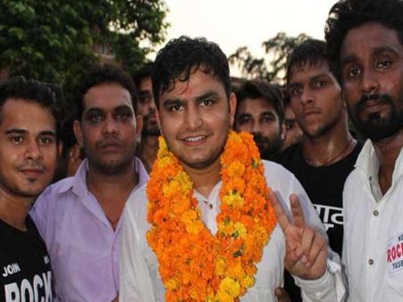 DUSU Results Live: शानदार जीत के बाद सोनिया गांधी से मिले एनएसयूआई के सदस्य