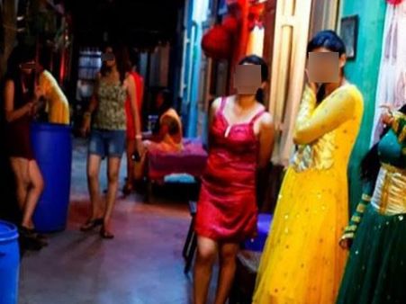 बिहार से लाकर यूपी में बेची जा रही थीं लड़कियां, जिस्म के सौदे का हुआ खुलासा