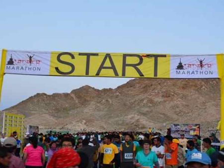 गुजरात के इनकम टैक्स अधिकारी ने जीती 42.2 किमी की लद्दाख मैराथन दौड़