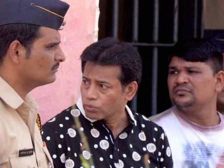 संजू फिल्म के निर्माताओं को अबू सलेम की धमकी, भेजा कानूनी नोटिस