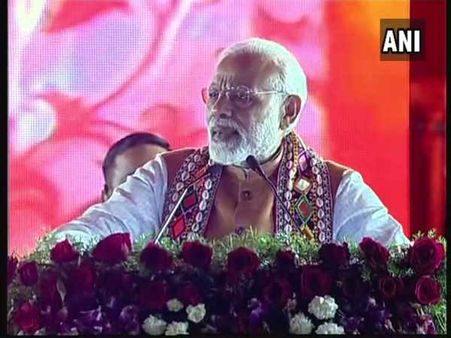 कर्नाटक में PM मोदी: कांग्रेस ने विकास कार्यों को लटकाया, हमने पूरा किया