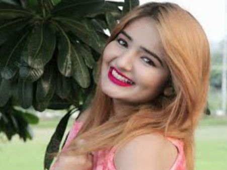 हरियाणवी सिंगर और डांसर हर्षिता दहिया की गोली मारकर हत्‍या, शो से लौट रही थीं वापस