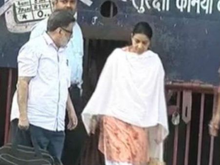 Aarushi Murder Case : डासना जेल से रिहा हुए तलवार दंपति, चार साल बाद खुली हवा में ली सांस