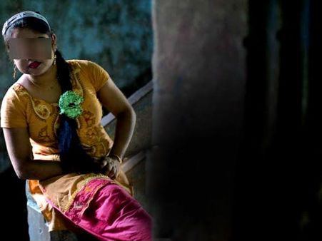 लड़की की चाह में जीबी रोड के कोठा नंबर 52 पर गए दो युवकों को मिली 'डाकू हसीना'