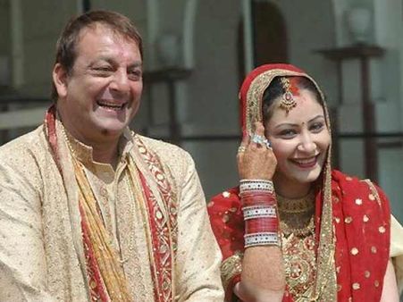 Paradise papers: संजय दत्त की पत्नी मान्यता ने मुंबई का पता देकर विदेश में खोली कंपनी?