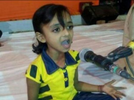 6 साल की बच्ची को कंठस्थ हैं गीता के 700 श्लोक, प्रवचन से कर देती है दंग