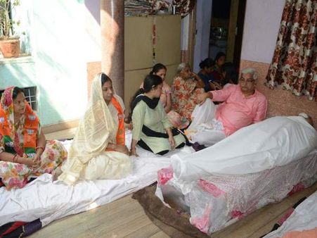 PICs: आपातकाल के ज्वलंत 'पद्मश्री' साहित्यकार मनु शर्मा का आज होगा राजकीय सम्मान से अंतिम संस्कार