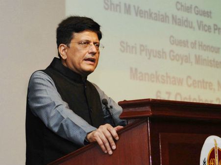 कौन-कौन से सिग्नल दे रहा है रेल मंत्री पीयूष गोयल का कोरा कनेक्शन!