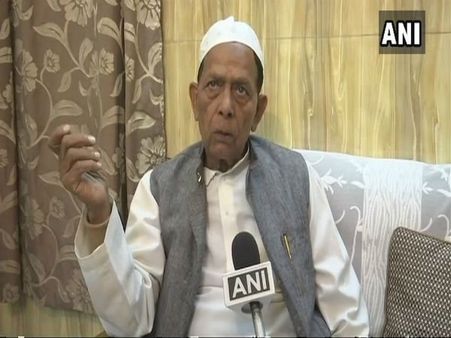 #Ayodhya: मोदी की तारीफ के बाद पलटा सुन्‍नी वक्‍फ बोर्ड, पहले किया सिब्‍बल से किनारा, अब समर्थन