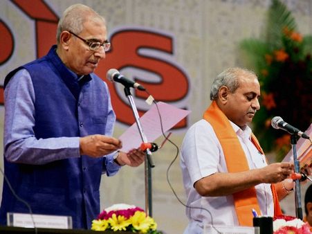 क्या संवैधानिक होता है डिप्टी सीएम का पद? पढ़िए इसके पीछे का इतिहास