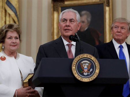 Donald Trump अपने विदेश मंत्री Rex Tillerson को व्हाइट हाउस से निकालने की तैयारी में