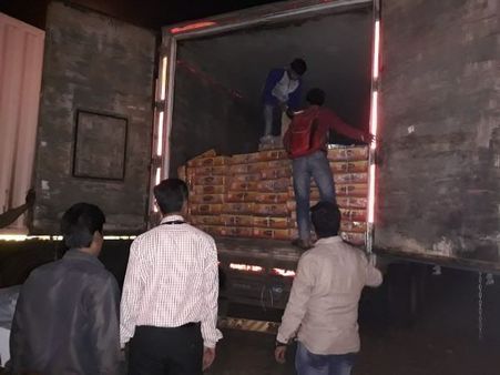 पुणे में चार कंटेनर गोमांस जब्त, हिरासत में चार लोग