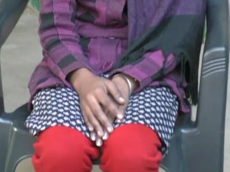 VIDEO: प्यार की आड़ में लूटने वाले आशिकों से सावधान, पढ़िए कैमरे से क्राइम की ये कहानी..