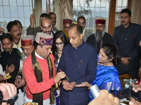 हिमाचल प्रदेश: 'राम' राज्य की झगड़े से हुई शुरुआत, सचिवालय में कमरों की लड़ाई