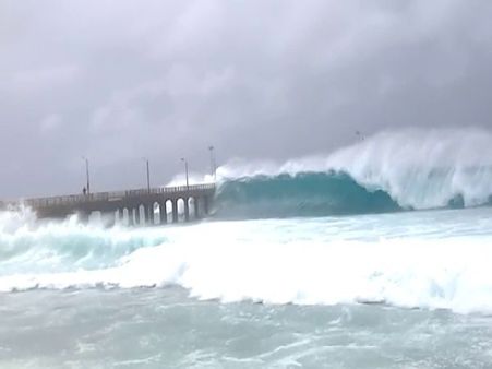 VIDEO: ओखी तूफान की देखिए झलक, सावधानियों से बचाइए जान-माल
