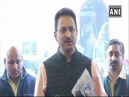 संविधान बदलने के बयान पर अनंत हेगड़े की सफाई- संसद मेरे लिए सर्वोपरि