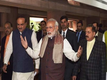 गुजरात-हिमाचल के भाजपा सांसदों से PM मोदी ने की मुलाकात