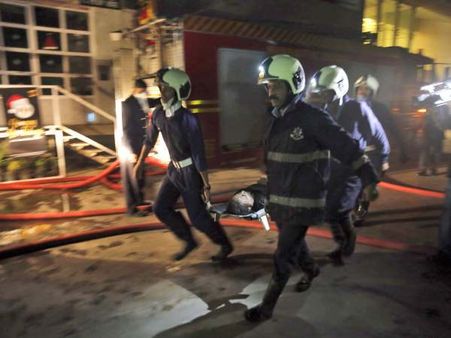 मुंबई आग: BMC ने कमला मिल के मालिक और 2 रेस्टोरेंट्स के खिलाफ दर्ज कराया केस