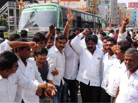 कोटा मांग रहे पाटीदार और गुर्जरों ने पूछा, कैसे आरक्षण लागू करेगी सरकार