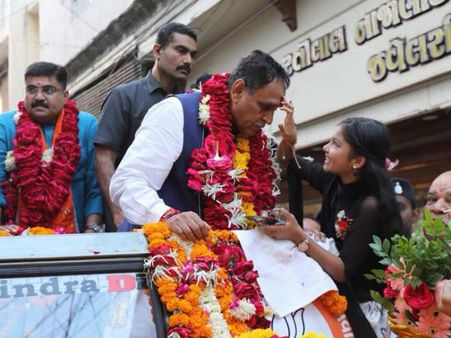 भारत में नहीं जन्मे गुजरात के नए CM विजय रूपाणी, जानिए कुछ पर्सनल बातें