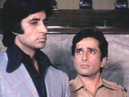 जब शशि कपूर ने बचाई थी अमिताभ की जान, बेसुध बिग बी को लेकर भागे थे अस्पताल