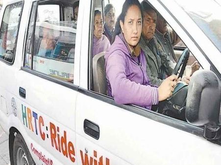 PICs: हिमाचल प्रदेश की पहली महिला ड्राइवर सीमा ठाकुर का ये है ख्वाब
