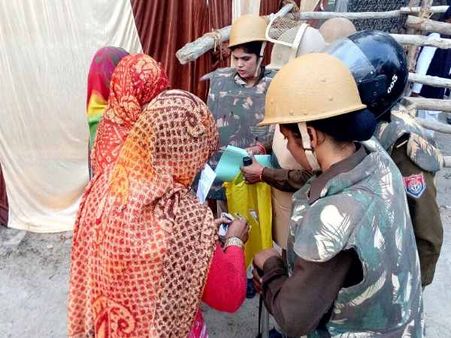 UP Civic Poll Results: मीडिया वालों को नहीं दी जा रही है रुझानों की जानकारी