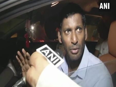 आरके नगर उपचुनाव: एक बार फिर से रद्द हुआ अभिनेता विशाल का नामांकन