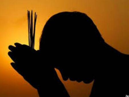 दौलत और शौहरत चाहिए तो कीजिए इस मंत्र का जाप