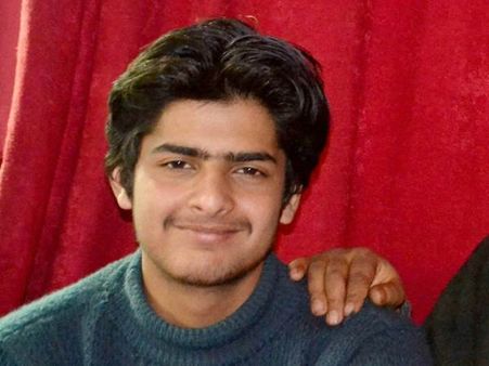 अफजल गुरु के बेटे ने 12वीं में हासिल किए 88 फीसदी अंक, कहा: डॉक्टर बनना है सपना