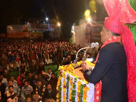 CM बन 'ठाकुर' ने पहली जनसभा में ही कांग्रेस पर लगाया बड़ा फाइनेंशियल आरोप